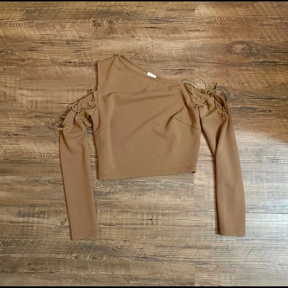 Super cute stretchy crop top - Picture 7 of 8